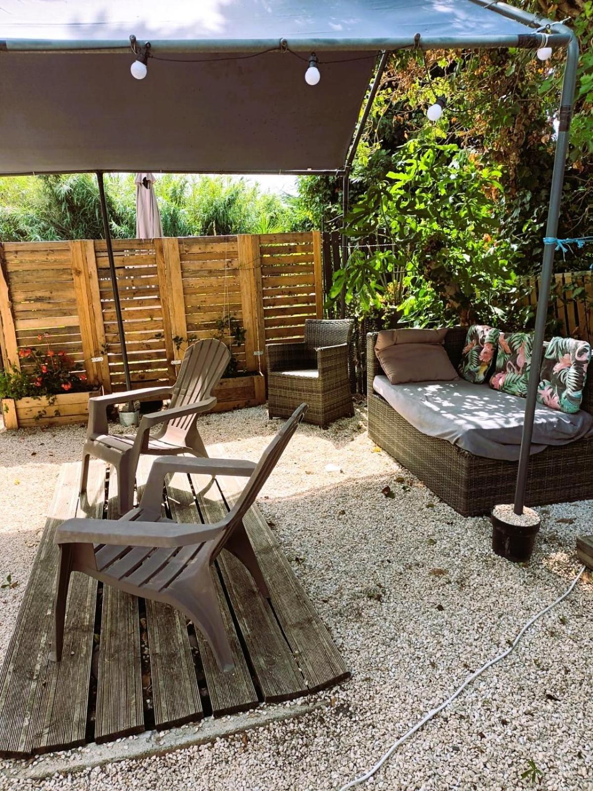 Mas Denis Apartment อาร์ลส์ ภายนอก รูปภาพ