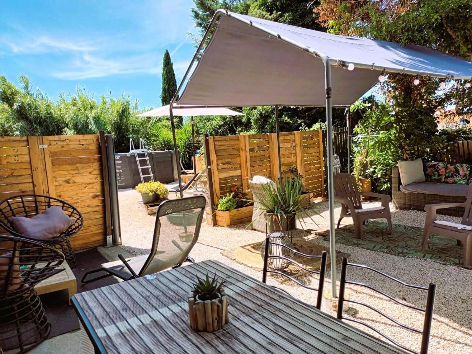 Mas Denis Apartment อาร์ลส์ ภายนอก รูปภาพ